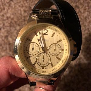 Black Wrap Watch (needs new battery)